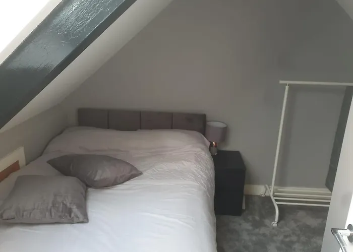 Converted 1882 Gospel Hall Apartament Bristol