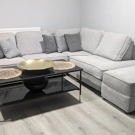 Converted 1882 Gospel Hall Lejlighed Bristol